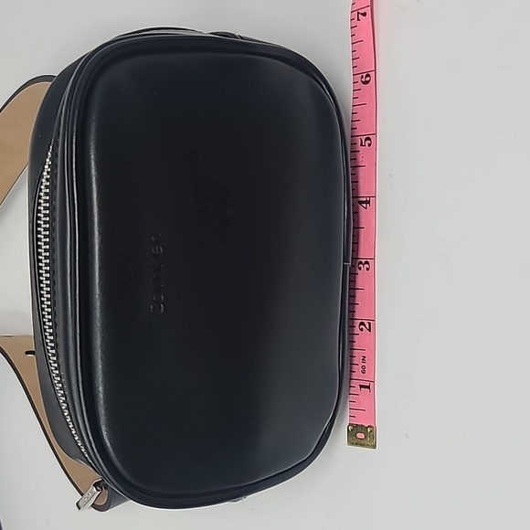 Calvin Klein Black Leather Crossbody Bag - Picture 3 of 8